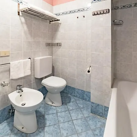 Apartman Oltrarno 9 *